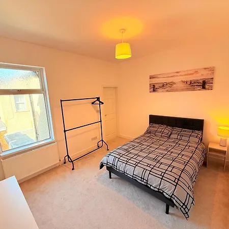 Two Well Presented En-suite Bedrooms For Rent Casa de hóspedes Barrow-in-Furness
